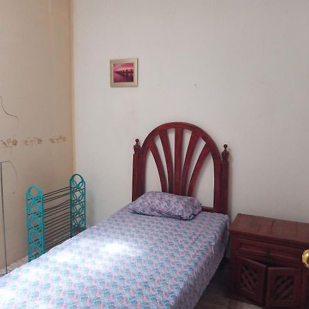 Quiroz House Hotel Leon Ngoại thất bức ảnh